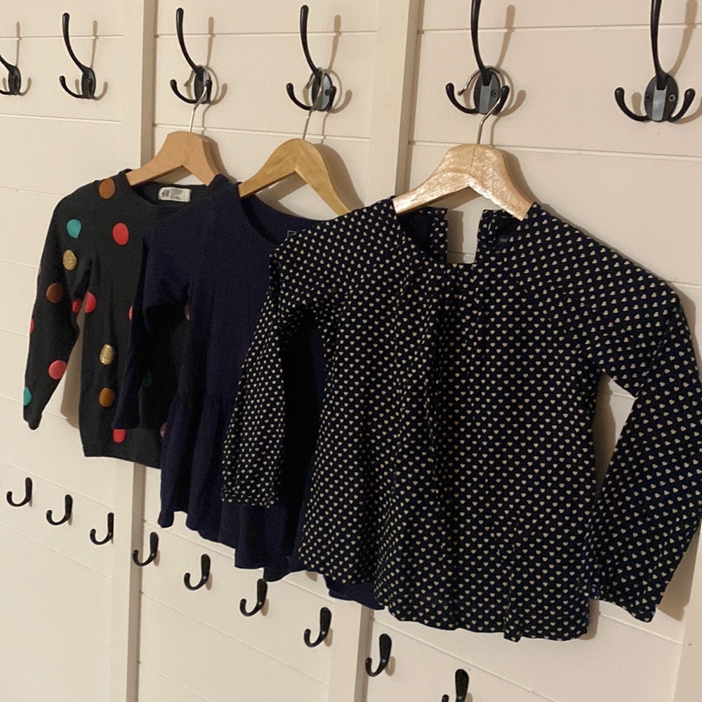 Lot of 3 Adorable 5t long sleeve shirts . Gap &H&M